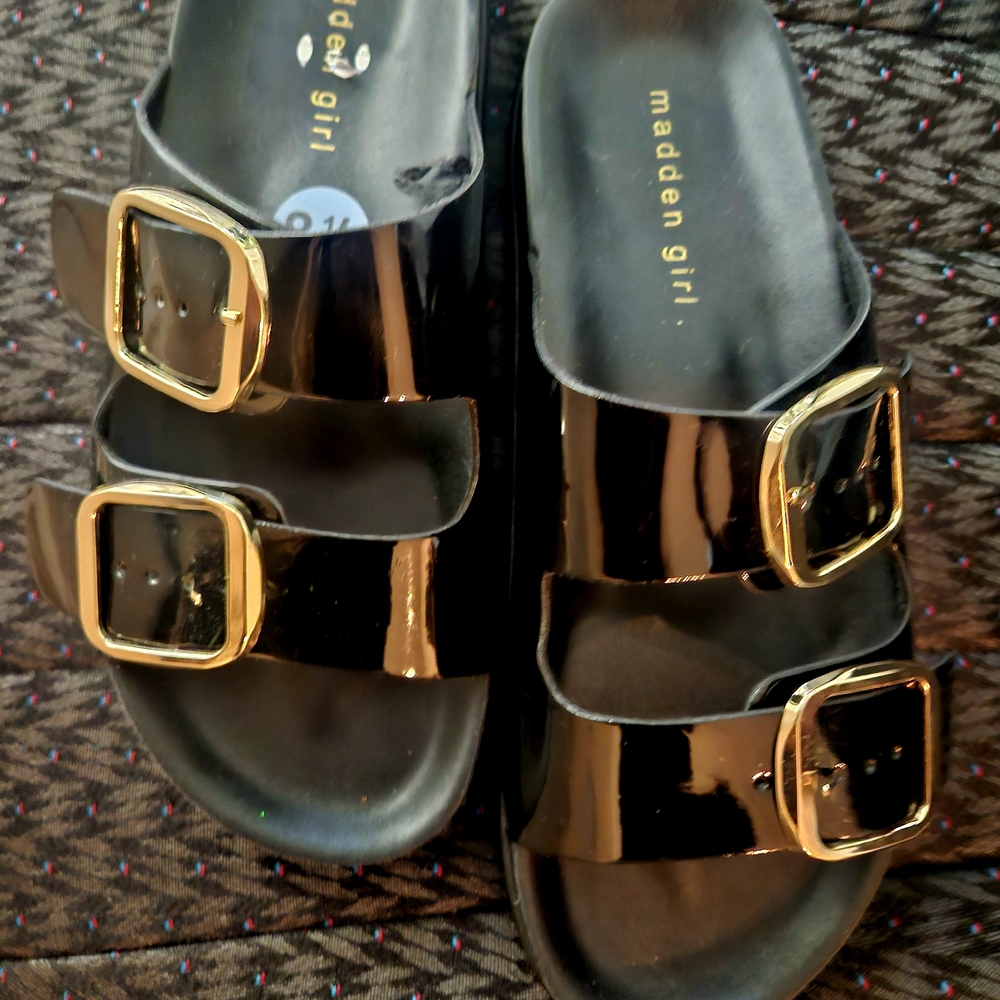 Madden Girl Birkenstock Style Gold and Black Patten Sandals Sandals/slides 8.5